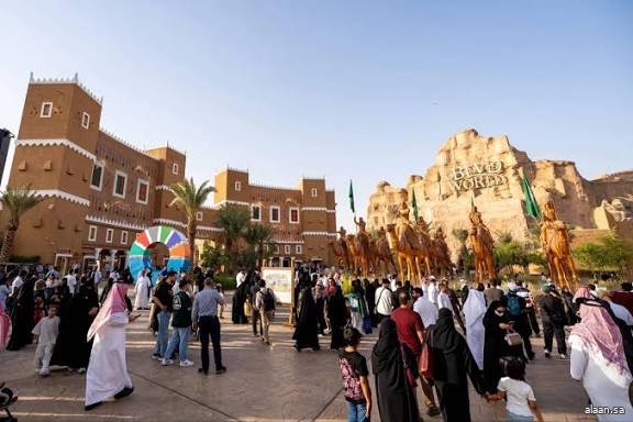 أكثر من 8 ملايين زائر لموسم الرياض 2025  منذ انطلاقه في أكتوبر وسط تنوّع واسع في الفعاليات والتجارب