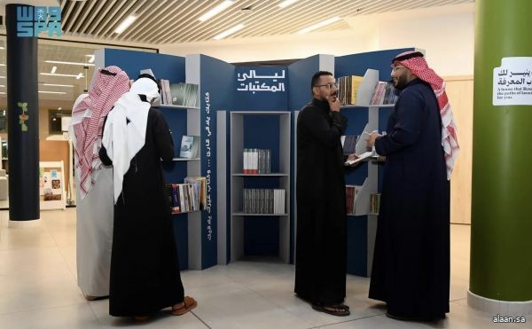 أدبي جازان تفتح نوافذ الكتاب في "ليالي المكتبات"
