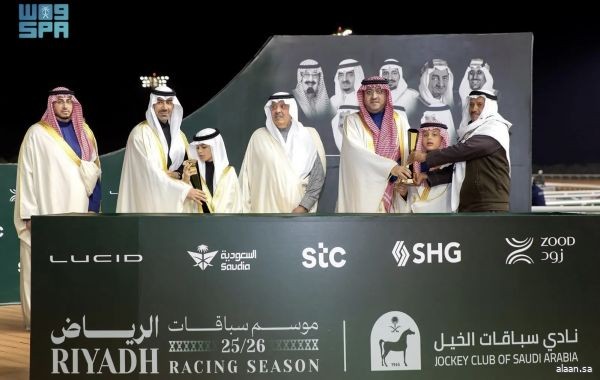 انطلاق مهرجان كؤوس الملوك والأمراء لسباقات الخيل