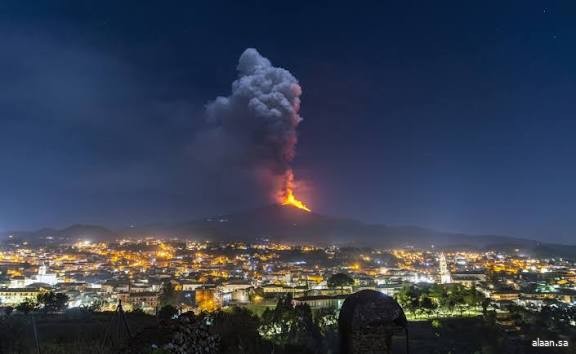 "جبل إتنا" .. البركان الأنشط في أوروبا يظهر علامات تستدعي رفع مستوى التأهب