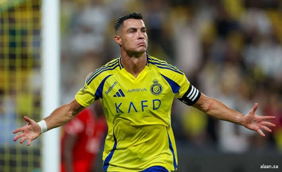 رونالدو : أريد الفوز بالألقاب والوصول إلى الرقم (1000 هدف