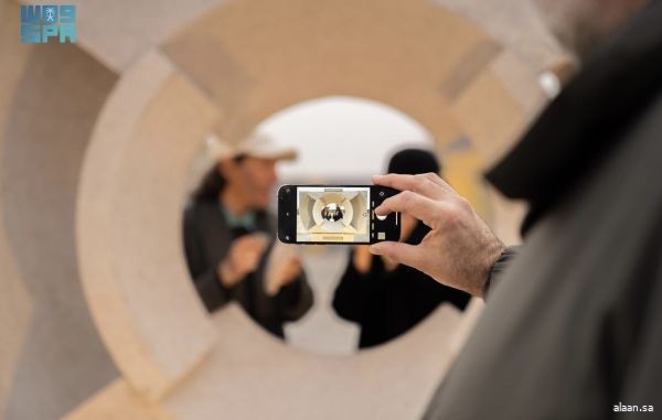 مشاركة 25 فنانًا من 18 دولة في النسخة السابعة من ملتقى طويق للنحت