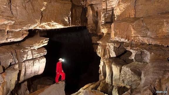 الصين تختتم أول مهمة تدريب لرواد الفضاء في الكهوف