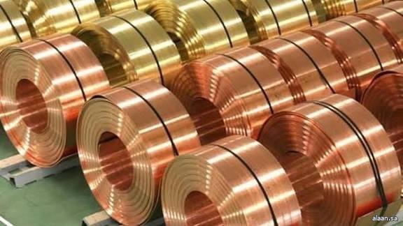 النحاس يسجّل ارتفاعًا قياسيًا جديدًا بعد تجاوزه حاجز 13 ألف دولار