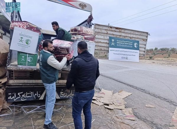 مركز الملك سلمان للإغاثة يوزّع (560) بطانية على الأسر النازحة في محافظة حلب