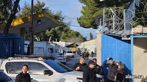 الاحتلال الإسرائيلي يهدم منشآت داخل مقر "الأونروا" في حي الشيخ جراح بالقدس