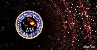 سماء الوطن العربي تشهد الليلة اقترانًا فلكيًا بديعًا يجمع القمر مع كوكب زحل