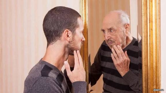 أولى علامات الشيخوخة تبدأ في مرحلة الشباب