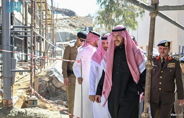 سمو محافظ الطائف يتفقد ميقاتي السيل الكبير ووادي محرم