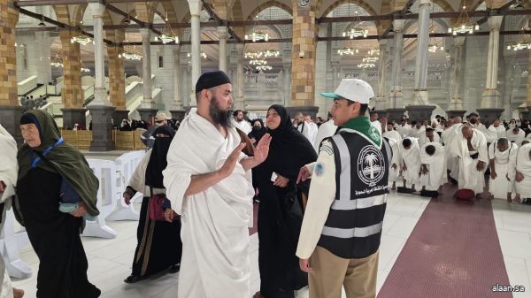 750 من الفِتية والشباب يباشرون أعمالهم بمعسكرات الخدمة العامة في الحرمين الشريفين خلال شهر رمضان