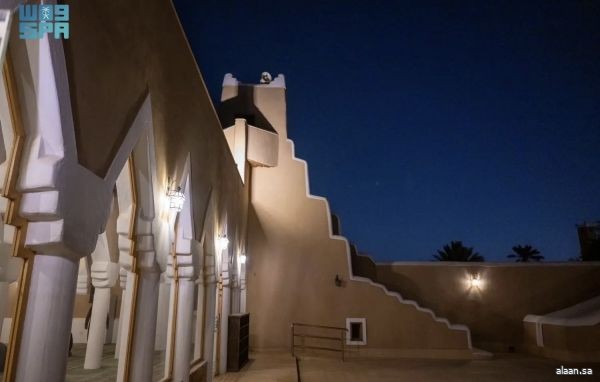 مشروع الأمير محمد بن سلمان لتطوير المساجد التاريخية يجدد المسجد القبلي.. ويحافظ على أصالته بجذوع الأثل والنخيل