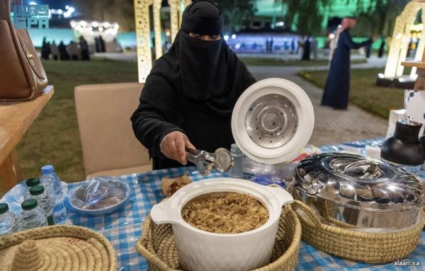 الأسواق الشعبية والبسطات في الحدود الشمالية تشهد حراكًا متزايدًا خلال رمضان