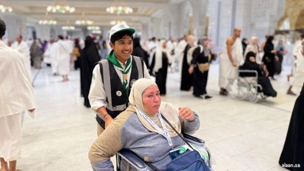 الكشافة السعوديون يواصلون العطاء في الحرمين الشريفين ويجسدون قيم التطوع في خدمة ضيوف الرحمن