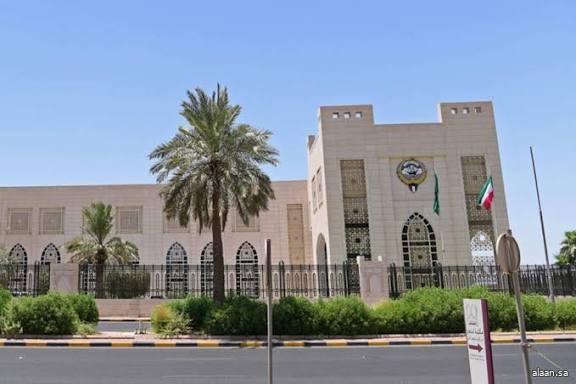 الكويت تدين وتستنكر الهجمات الإيرانية على المملكة