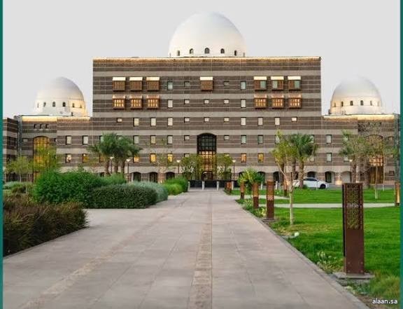 أمانة المدينة المنورة تطرح فرصة استثمارية لتشغيل منظومة حافلات سياحية متعددة المحطات