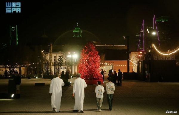 ليالي رمضان .. فوانيس معرض طويق للنحت تضيء الرياض