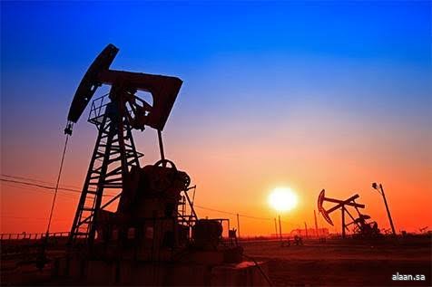 النفط يرتفع بنحو 5% في تداولات اليوم