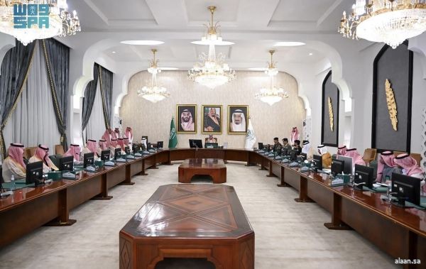 سمو محافظ الطائف يعقد اجتماعًا لمناقشة استعدادات ملتقى الورد والنباتات العطرية