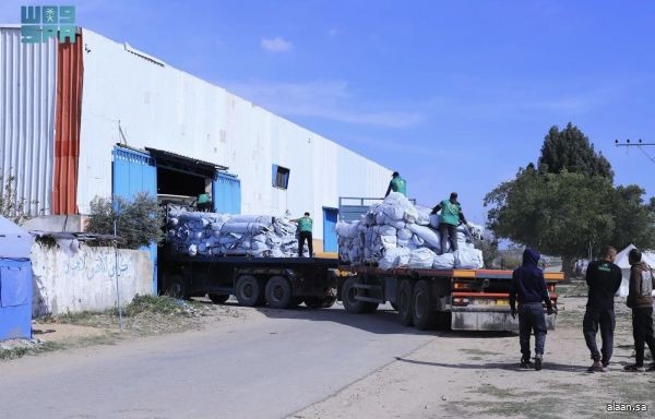 وصول قافلة مساعدات إنسانية جديدة مقدمة من مركز الملك سلمان للإغاثة إلى قطاع غزة