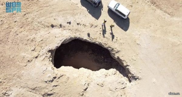 ظاهرة فلكية ترسم "العقرب الأسود" على مدخل كهف الهبكة غرب رفحاء