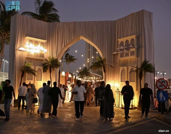 أجواء العيد تنبض بالحياة في بروميناد واجهة جدة البحرية