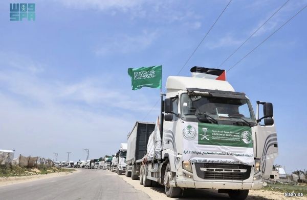 وصول قافلة مساعدات غذائية جديدة مقدمة من مركز الملك سلمان للإغاثة إلى قطاع غزة