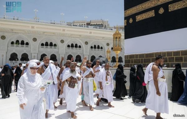 طلائع حجاج بيت الله الحرام يصلون إلى البيت العتيق وسط منظومة خدمات متكاملة