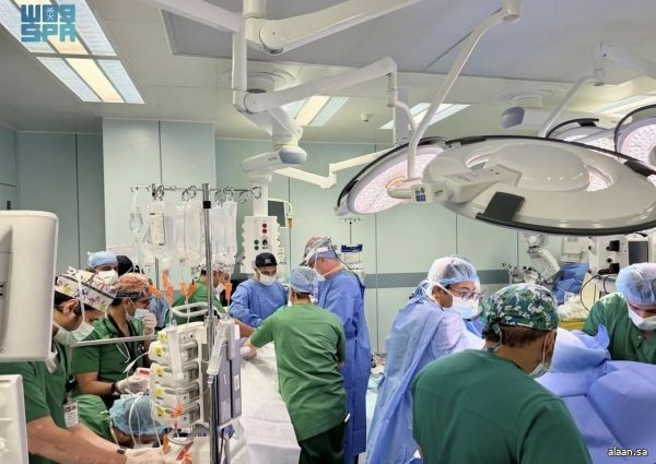 إنجاز طبي سعودي جديد .. نجاح عملية فصل التوأم الملتصق الفلبيني "كليا وموريس آن" بعد عملية جراحية معقدة
