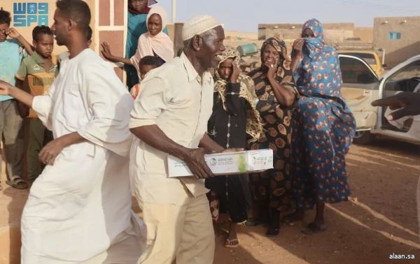 مركز الملك سلمان للإغاثة يوزّع 1.500 كرتون تمر في محلية كرري بولاية الخرطوم في السودان