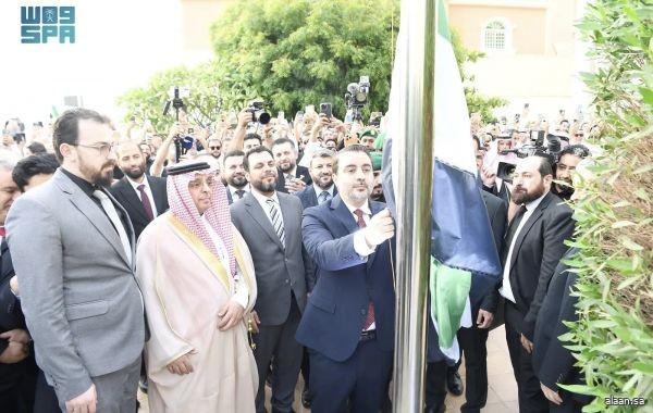 مدير فرع وزارة الخارجية بمنطقة مكة المكرمة يشارك في حفل افتتاح القنصلية العامة للجمهورية العربية السورية