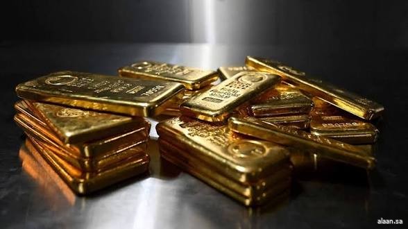 الذهب يهبط بنحو 1% في المعاملات الفورية إلى 4485.89 دولار للأوقية