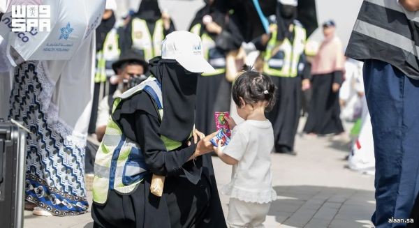 تحقيقًا لمستهدفات رؤية المملكة 2030.. متطوعو وزارة الداخلية يسهمون في دعم الخدمات الإنسانية لضيوف الرحمن خلال حج 1447هـ