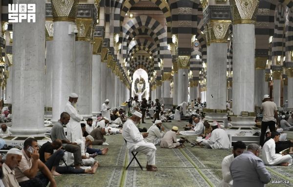 المدينة المنورة تودّع أفواج الحجاج وتستقبل رحلات المعتمرين