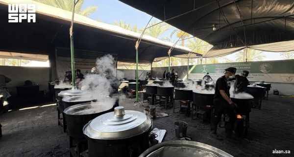 المطبخ المركزي التابع لمركز الملك سلمان للإغاثة يواصل توزيع الوجبات الغذائية الساخنة في قطاع غزة
