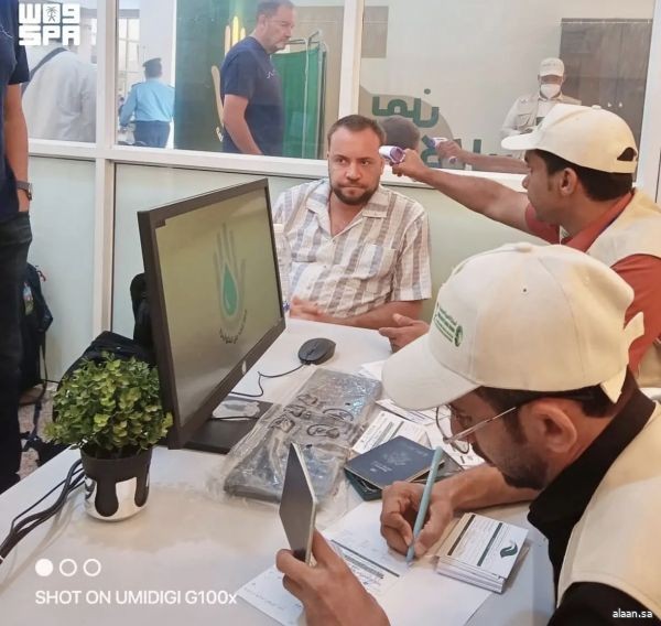 مشروع الاستجابة العاجلة لمكافحة الكوليرا في اليمن يقدم خدماته لـ34.203 أفراد بدعم من مركز الملك سلمان للإغاثة خلال شهر أبريل