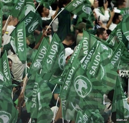 هوية المنتخب تبدأ من المدرجات ..