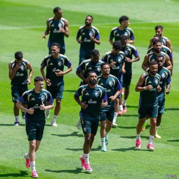 الأخضر يختتم تحضيراته لمواجهة منتخب إسبانيا