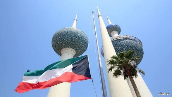 الكويت تعلن تصدي دفاعاتها الجوية لهجمات صاروخية ومسيرات معادية
