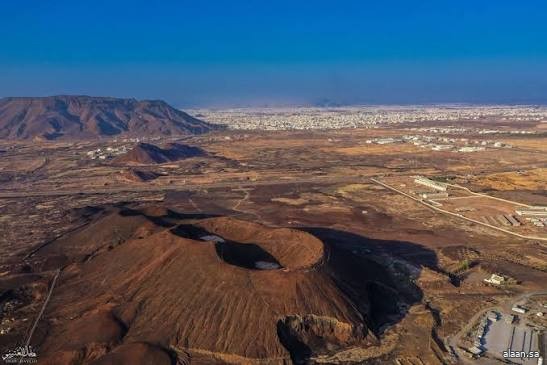 إطلاق مسابقة دولية لتحويل "جبل أم نثيلة" إلى وجهة ثقافية وسياحية بالمدينة المنورة
