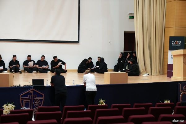هيئة المسرح والفنون الأدائية تواصل تنفيذ ورشة بناء العرض المسرحي ضمن برنامج من الفكرة إلى الخشبة