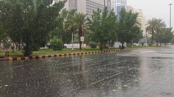 طقس المملكة اليوم.. أمطار رعدية متوسطة إلى غزيرة مصحوبة بزخات من البرد على أجزاء من عدّة مناطق