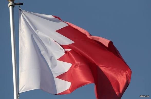 البحرين تعلن التصدي لاعتداءات جوية إيرانية وتؤكد جاهزية قواتها