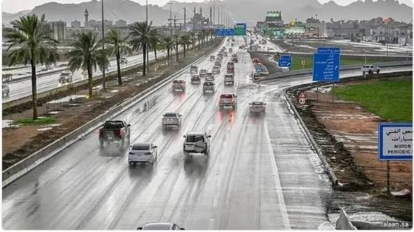 طقس المملكة اليوم.. أمطار رعدية متوسطة إلى غزيرة وارتفاع في درجات الحرارة