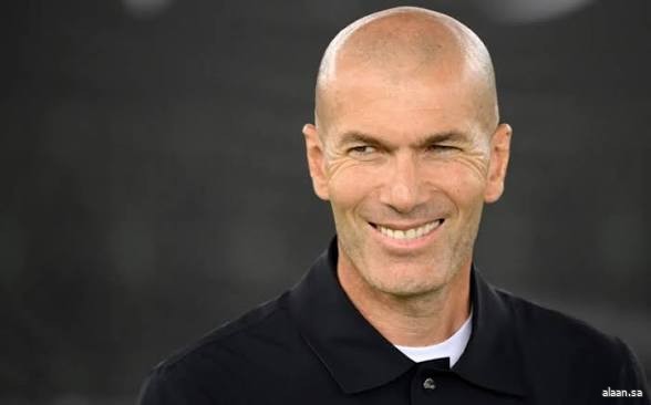 زيدان يتولى تدريب منتخب فرنسا رسميًا