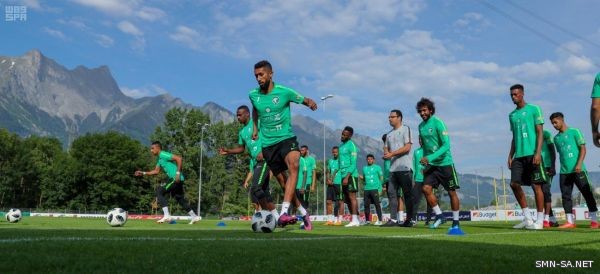 المنتخب السعودي الأول يجري تدريباته على فترتين صباحية ومسائية