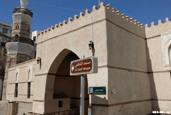 ماذا تعرف عن جامع الشافعي في جدة التاريخية؟