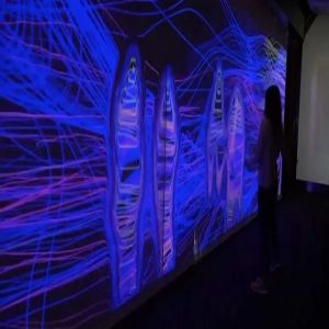 معرض فني روسي يقدم للزائر فرصة إنتاج "توأمه الرقمي" بشكل مباشر