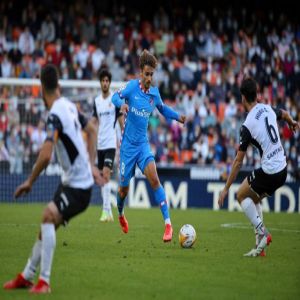 تعادل أتلتيكو مع فالنسيا في الدوري الإسباني لكرة القدم