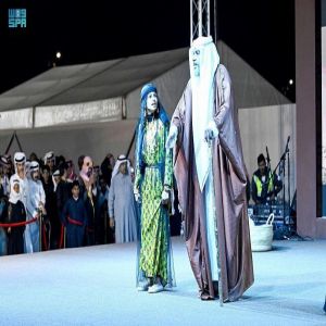 مسرحية " الليوان " تجسِّد اعتزاز أهالي تبوك بيوم التأسيس وتلهب حماسَهم