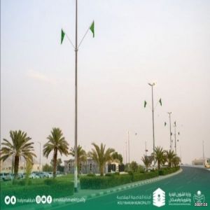 العاصمة المقدسة تتزين بالأعلام ضمن استعدادات الاحتفاء باليوم الوطني